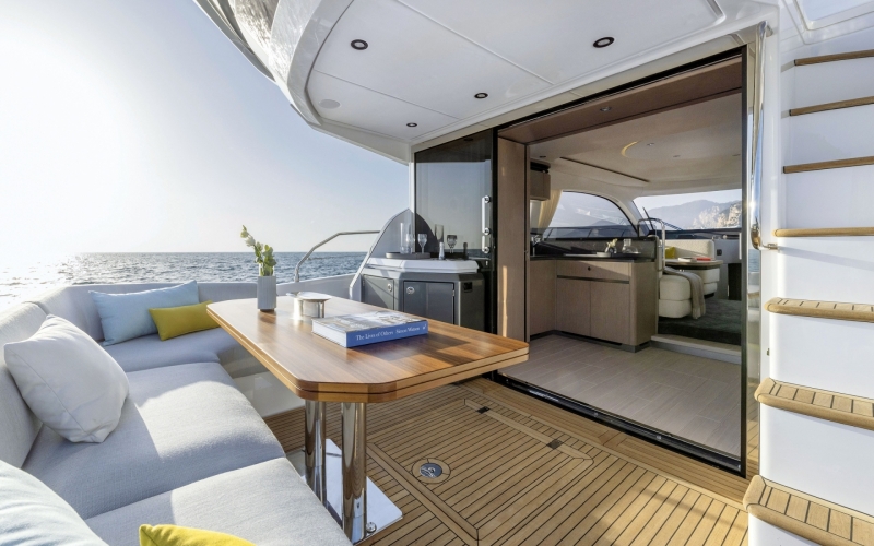 Azimut 53 ... A Splendid Yacht of Dreams